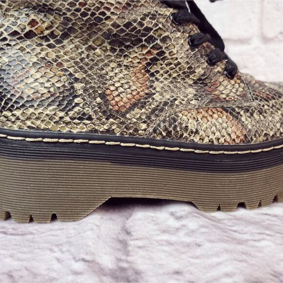 Call it spring women's size 7.5 vegan combat lace up boots snake print - Picture 8 of 13